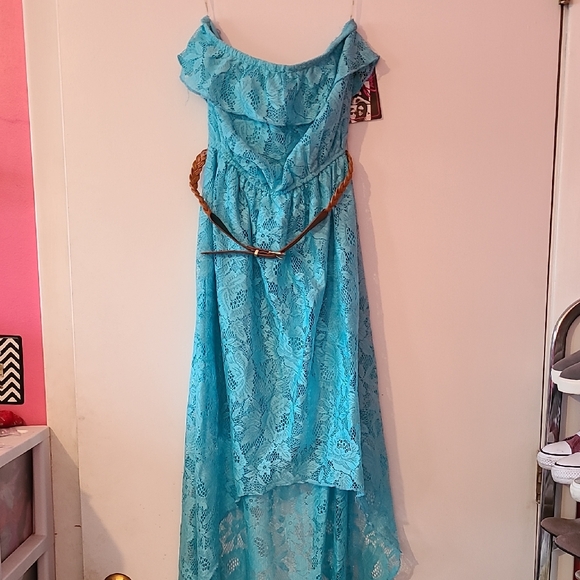 Trixxi Dresses & Skirts - Trixxi Turquoise Lace Dress